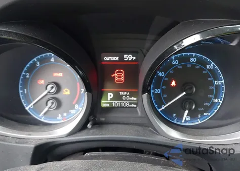 2015 Toyota Corolla S Plus из США, поврежденный, VIN 5YFBURHE4FP337657